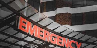 Illuminated emergency sign hospital entrance