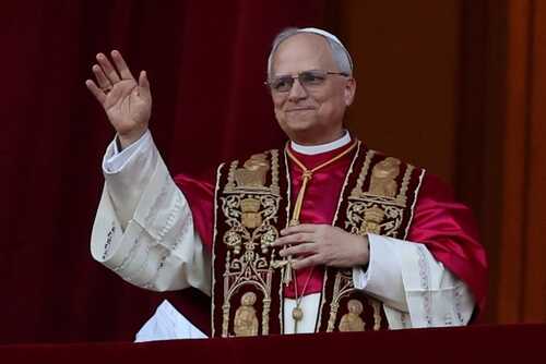 Rome,,Italy,08-05-2025:,The,New,Pontiff,Appears,On,The,Central Pope Leo XIV