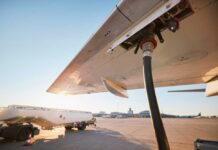 War Shock Guts THESE Passenger Flights Fueling an aircraft at the airport with a hose connected to the wing