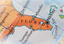 Slow-Motion Bertha Targets Florida Close-up map of Florida peninsula with major cities highlighted