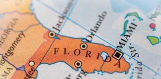 Slow-Motion Bertha Targets Florida Close-up map of Florida peninsula with major cities highlighted